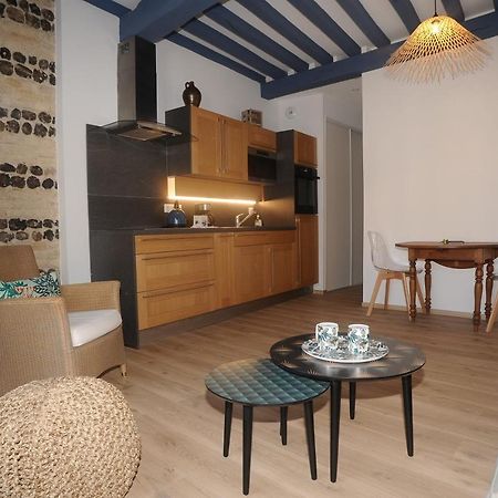 Appartement Au colombage bleu à Dieppe Extérieur photo