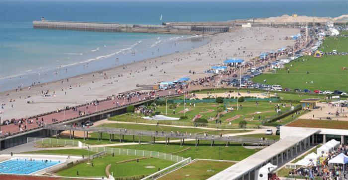 Appartement Au colombage bleu à Dieppe Extérieur photo