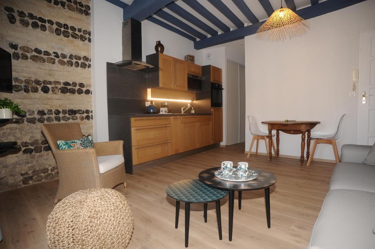 Appartement Au colombage bleu à Dieppe Extérieur photo