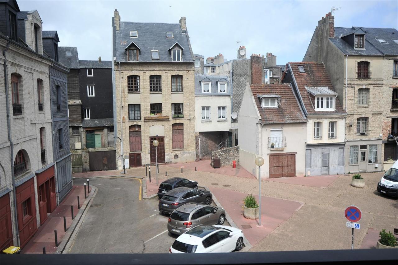 Appartement Au colombage bleu à Dieppe Extérieur photo
